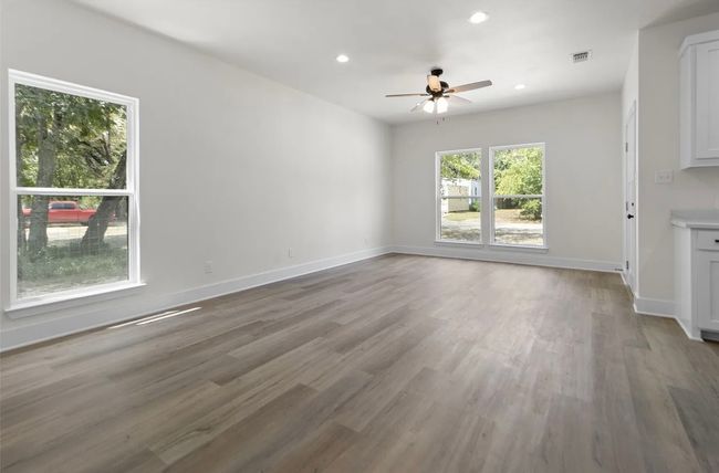 1019 Sw 5 Th St, House other with 3 bedrooms, 2 bathrooms and null parking in Cooper TX | Image 10