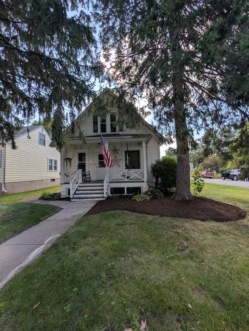 739 N 11th St, DEKALB, IL, 60115-3511 | Card Image