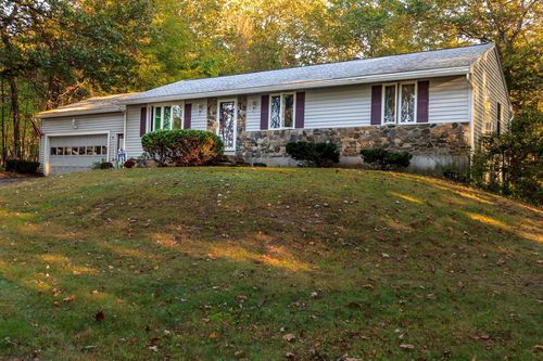 23 Wiley Hill Rd, Londonderry, NH, 03053-3109 | Card Image