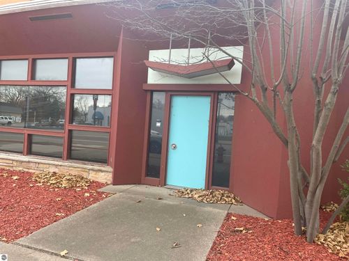 324 E Superior Street, Alma, MI, 48801 | Card Image