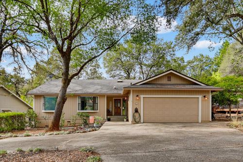 11237 Bobolink Way, Auburn, CA, 95602-8059 | Card Image
