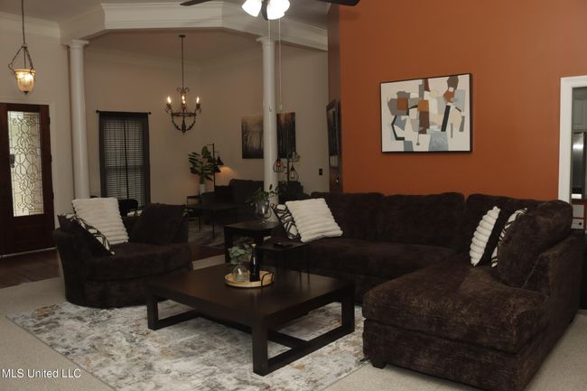 Living Room | Image 4