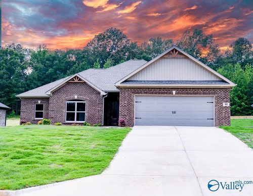 95 Hawthorn Way, Trinity, AL, 35673-6016 | Card Image