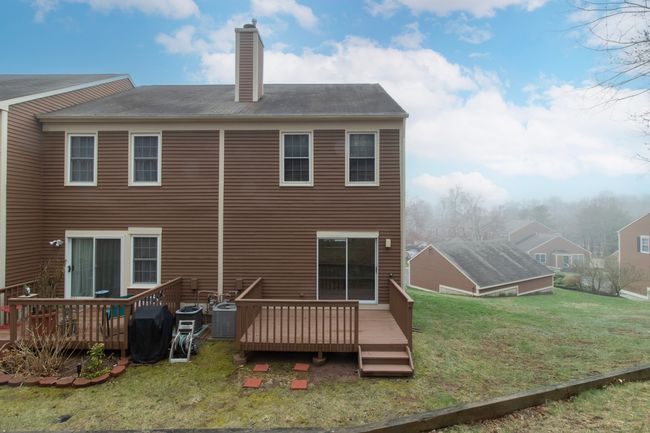 Spacious end-unit! | Image 29