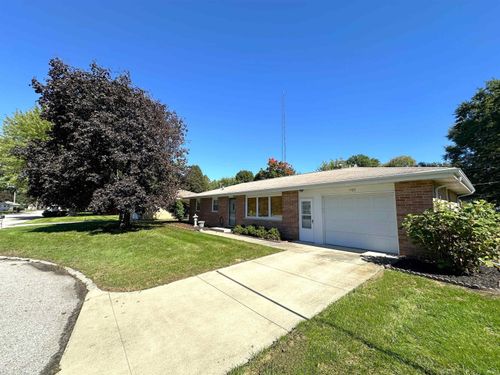 907 Calley Drive, Monticello, IN, 47960 | Card Image