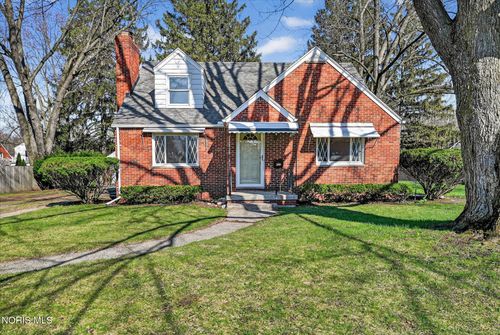 2430 Secor Rd, Toledo, OH, 43606-3178 | Card Image