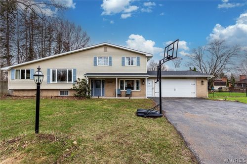 11849 Boncliff Dr, Alden, NY, 14004-9456 | Card Image