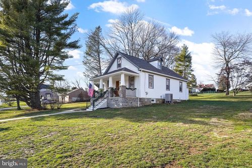 4411 Fairview Ave, NEWTOWN SQUARE, PA, 19073-3107 | Card Image