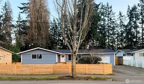 3711 Grandview Dr W, University Place, WA, 98466-2138 | Card Image