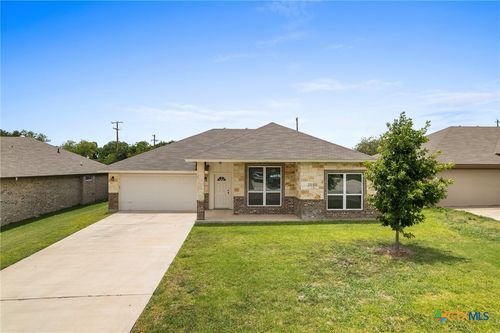 2550 Belle Hubbard Trl, Belton, TX, 76513-7773 | Card Image