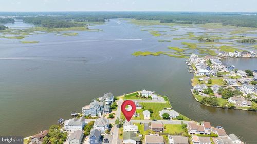 39896 Assawoman St, BETHANY BEACH, DE, 19930-2800 | Card Image