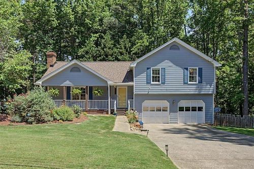 1354 W Prospect Dr, Lawrenceville, GA, 30043-3942 | Card Image