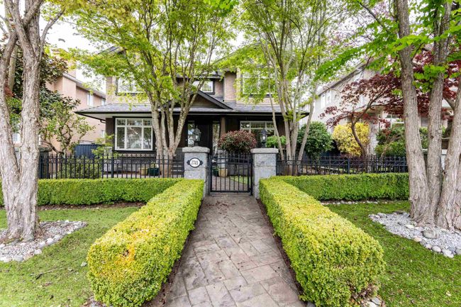 3745 Oxford Street, House other with 6 bedrooms, 4 bathrooms and 3 parking in Burnaby BC | Image 1