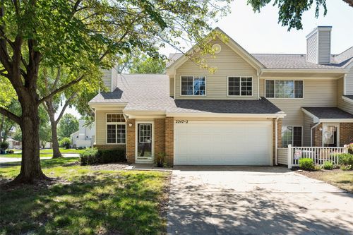 unit-2-2247 Grand Ave, West Des Moines, IA, 50265-5633 | Card Image