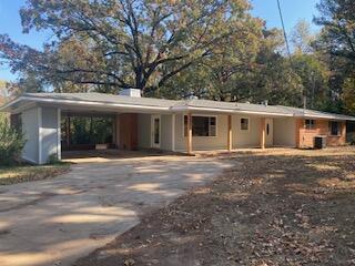 Montgomery St, Clarksville, AR 72830