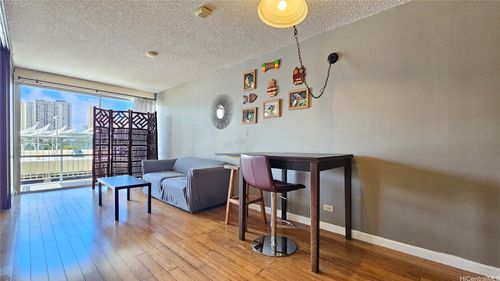 710-1655 Makaloa St, Honolulu, HI, 96814-3907 | Card Image