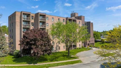 212-17 Eldon Hall Pl, Kingston, ON, K7M7H5 | Card Image