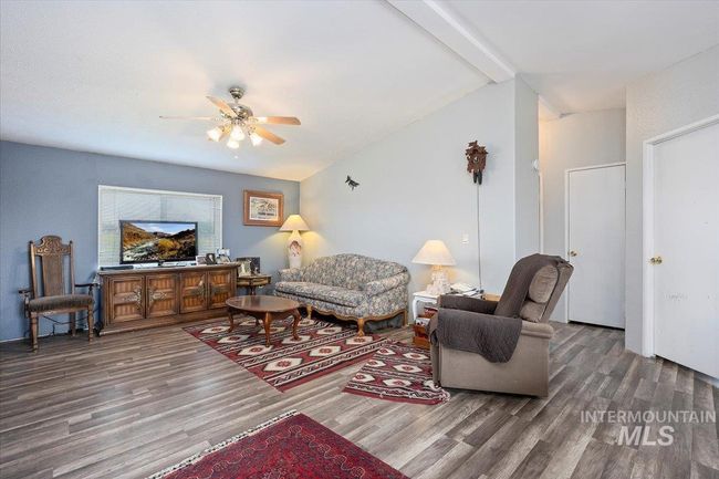 798 W 100 S, House other with 3 bedrooms, 2 bathrooms and 2 parking in Paul ID | Image 5