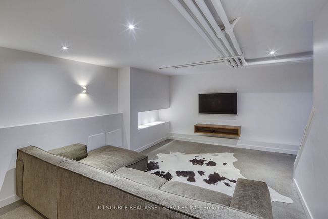 70 Crescent Rd, House attached with 4 bedrooms, 4 bathrooms and null parking in Toronto ON | Image 7