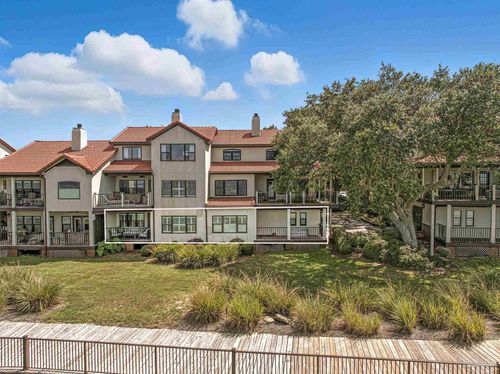 b-80 Bay Bridge Dr, Gulf Breeze, FL, 32561-4467 | Card Image