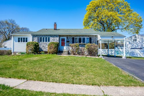 40 Meeker Ave, Edison, NJ, 08817-5203 | Card Image