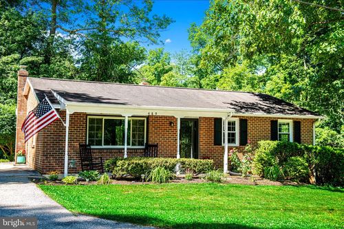 489 Well Dr, NEW FREEDOM, PA, 17349-9361 | Card Image