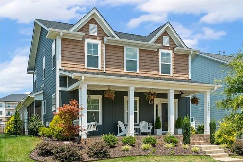 1744 Eastover Dr, Kernersville, NC, 27284-4020 | Card Image