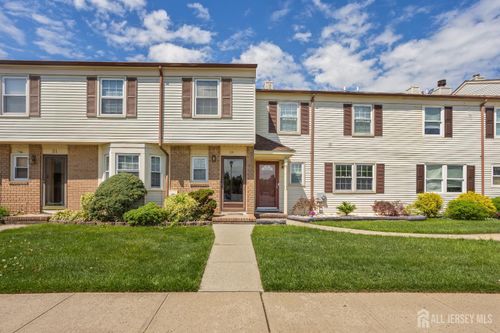 32 Astor Ct, Sayreville, NJ, 08872-2105 | Card Image