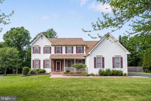 32 Woodsview Dr, Garnet Valley, PA, 19060-1225 | Card Image