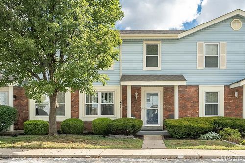 1318 Summergate Pkwy, Saint Charles, MO, 63303-6378 | Card Image