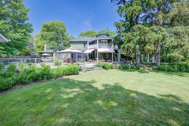 13233 5 Th Line, Home with 4 bedrooms, 5 bathrooms and 20 parking in Rockwood ON | Image 37