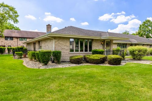 109-18201 Lynn Dr, Orland Park, IL, 60467-8844 | Card Image