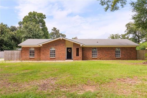567 Vaughn Dr S, Satsuma, AL, 36572-2843 | Card Image