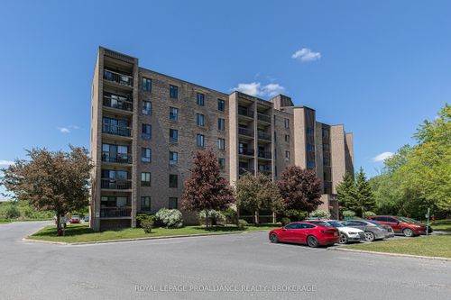 609-358 Queen Mary Rd, Kingston, ON, K7M7E8 | Card Image