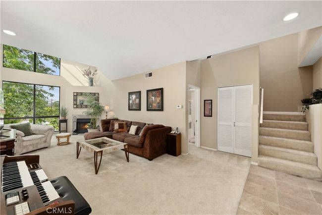 APT-326 - 13331 Moorpark St, Condo with 2 bedrooms, 2 bathrooms and 2 parking in Sherman Oaks CA | Image 5