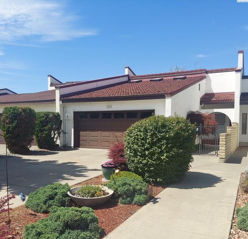 1921 Meadows Dr. N, Richland, WA, 99352-7851 | Card Image