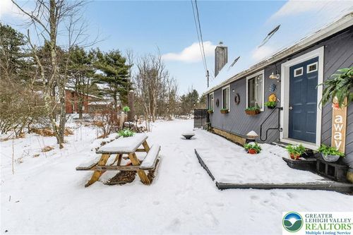 397 Towamensing Trl, Albrightsville, PA, 18210-3402 | Card Image