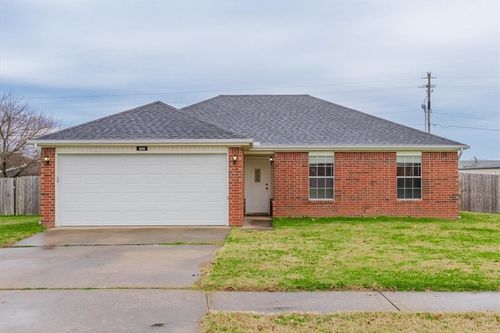 200 Sun Meadow Dr, Centerton, AR, 72719-9628 | Card Image