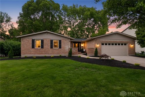 199 Finsbury Ln, Troy, OH, 45373-1554 | Card Image