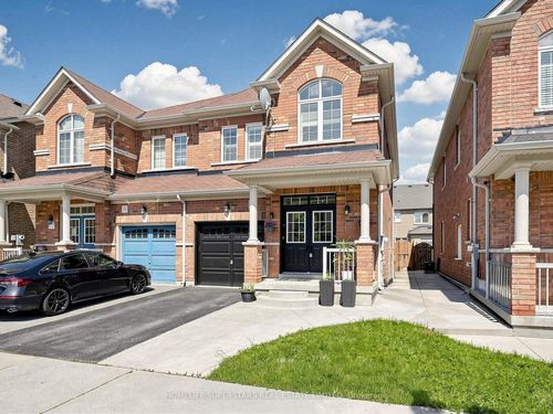 22 Pentonville Rd, Brampton, ON, L6R3R9 | Card Image