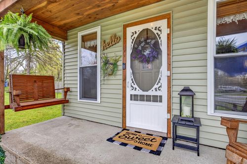404 E 3rd St, Hersey, MI, 49639-8498 | Card Image