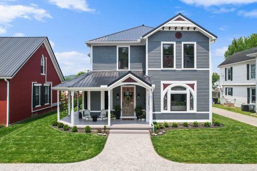 105 E 4th St, Augusta, KY, 41002-1016 | Card Image