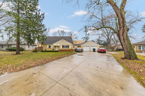 21865 S Tuller Court, Southfield, MI, 48076 | Card Image