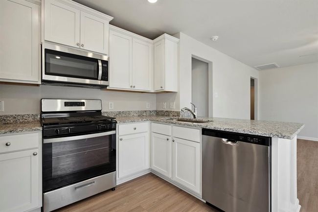 396 Tejas Trl, House other with 3 bedrooms, 2 bathrooms and 2 parking in Waller TX | Image 9