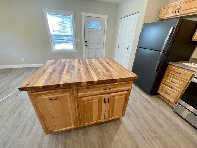 Kitchen Island.jpeg | Image 8