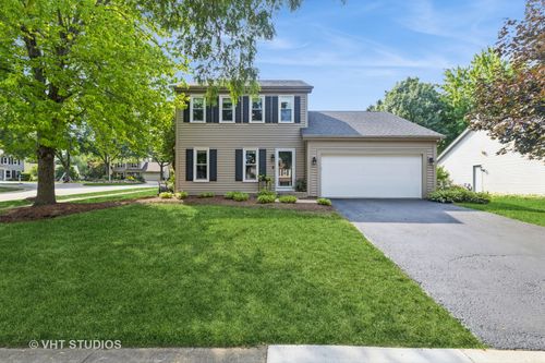 317 Old Hunt Rd, Fox River Grove, IL, 60021-1876 | Card Image