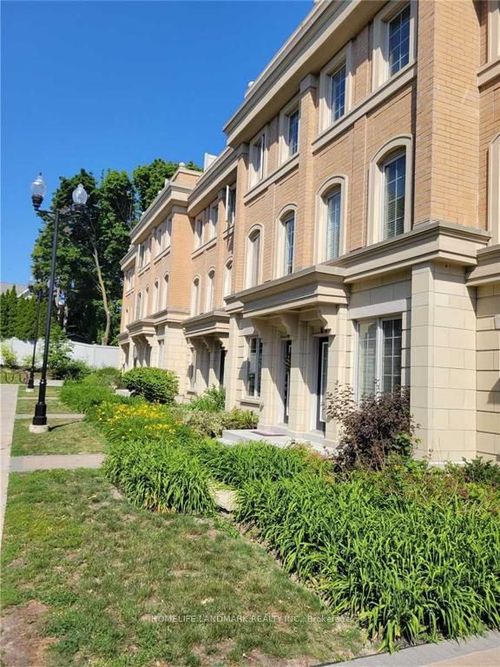 4-50 Hargrave Lane, Toronto, ON, M4N0A4 | Card Image