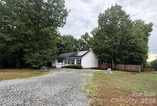 5110 Sierra Dr, Maiden, NC, 28650-9089 | Card Image