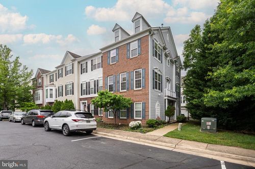 5018 Greenhouse Ter, CENTREVILLE, VA, 20120-5017 | Card Image