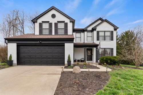 7177 Welbeck Dr, Hamilton Twp, OH, 45039-8728 | Card Image